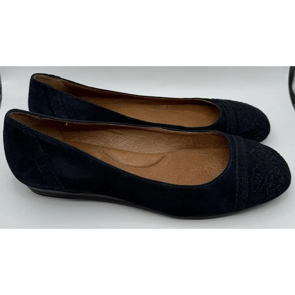Nurture Navy Blue Suede Floral‎ Laser Cut Ballet Flats Sz 9M Boho Cottagecore